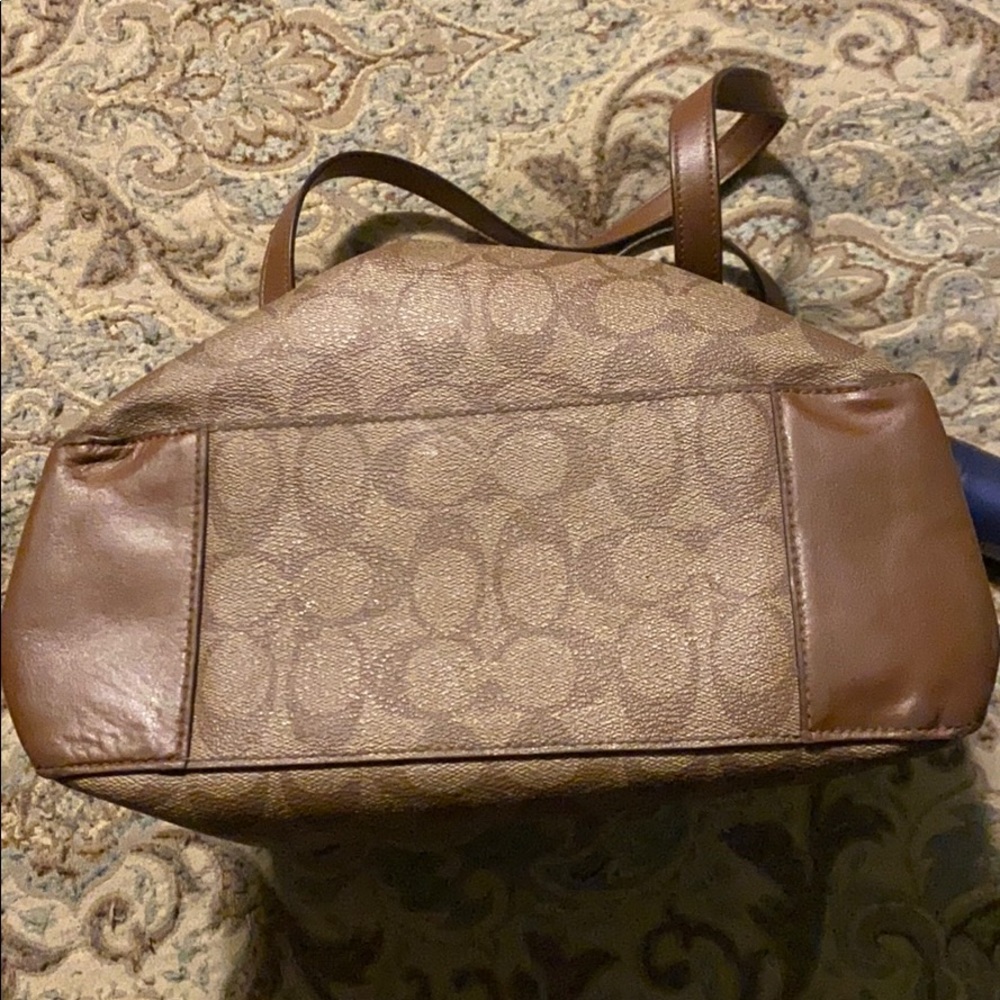 Coach purse - Picture 4 of 4